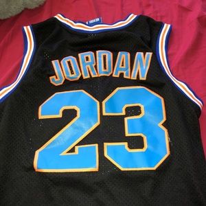 AUTHENTIC 23 JORDAN LOONEY TUNES JERSEY